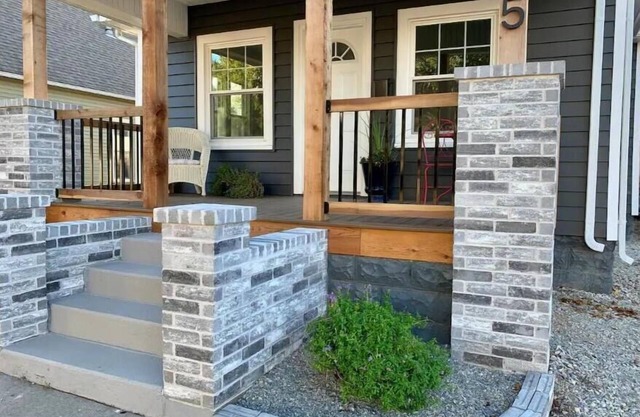 Modern Bungalow at Riverfront Stadium