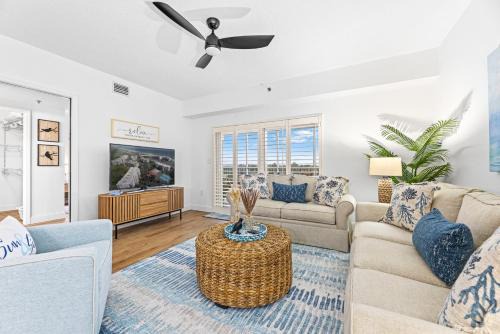 Modern Coastal Retreat at Oceanwalk Walk to Beach and Resort Amenities OW4-402