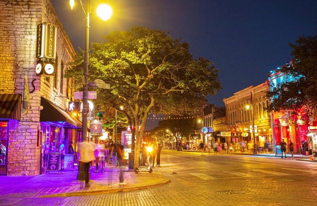 Modern Comfort and Convenience in Austin, TXn