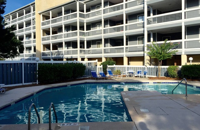Modern, Completely Renovated 2 bdrm 2 bath Ocean View
