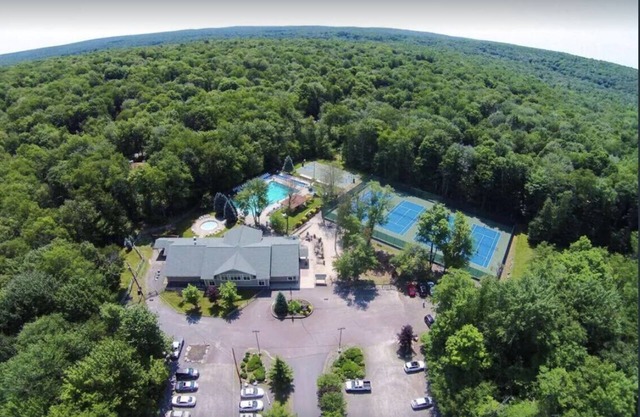 Modern Family Friendly Mountain Home in Award Winning Big Bass Lake Community