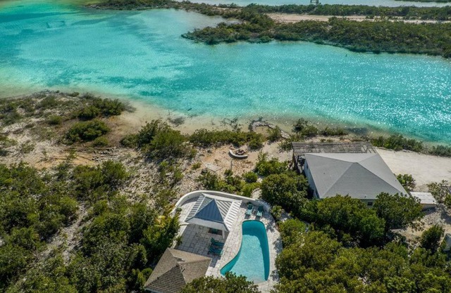 Modern Flamingo Lake Villa
