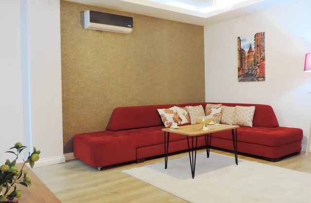 Modern Flat Near Center and Old Town in Antalya