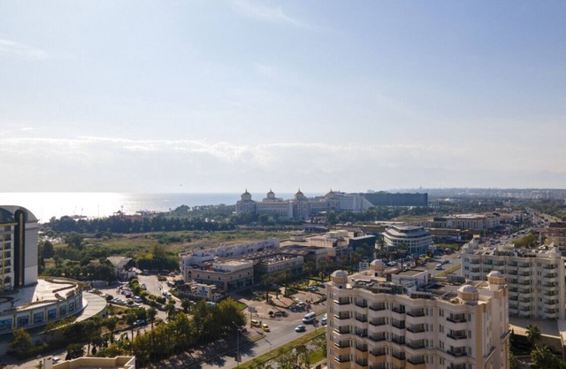 Modern Flat with Balcony Close to Beach in Aksu