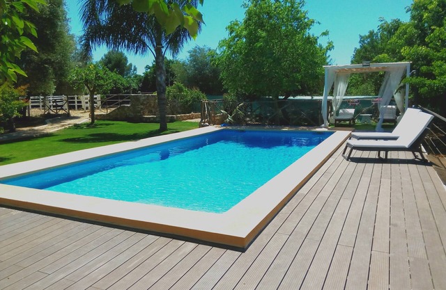 Modern holiday home for 6 people with large pool
