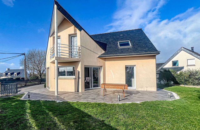 Modern house in Erdeven - 5 bedrooms, pets allowed