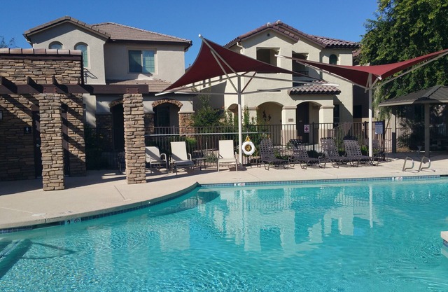 Modern house in quiet Arrowhead area/Glendale/Hike/Golf/Shop! LOCATION!