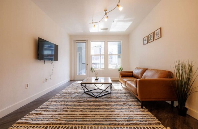 Modern LoDo Living - Denver