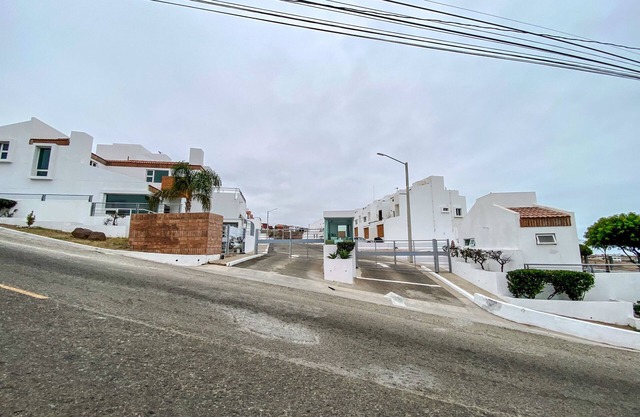 Modern&Minimalist-Apartment-FreeWiFi-Rosarito