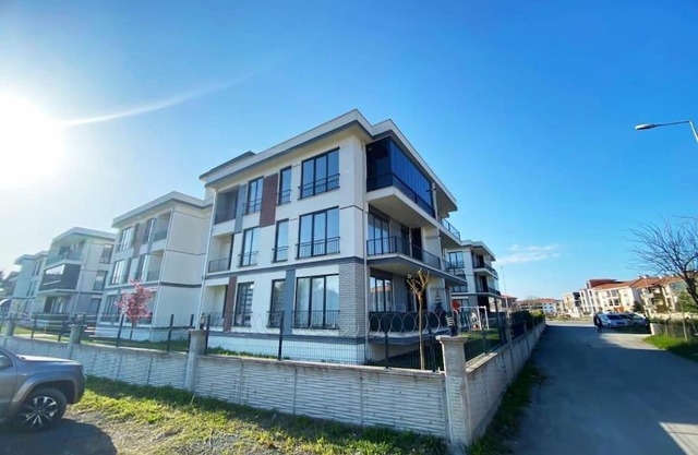 Modern New furniture Apartment -Istanbul Highway