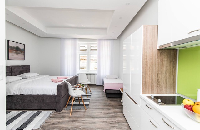 Modern newly refurbished studio! MAIN STREET