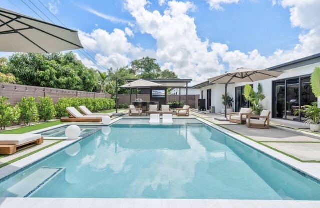 Modern Oasis Miami - luxury rental home close to airports, beaches & shopping.