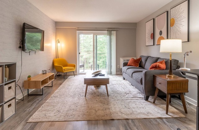 Modern One Bedroom | Balcony Views | Pets Welcome!