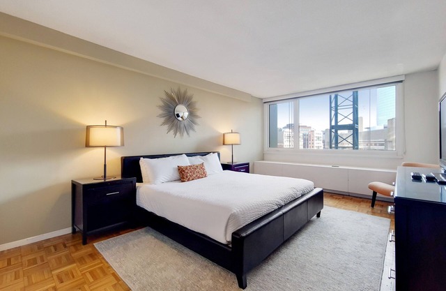 Modern One Bedroom Near Boston's Waterfront