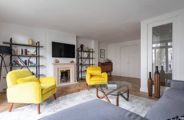 Modern, Pristine 4bed 3bath, South Kensington