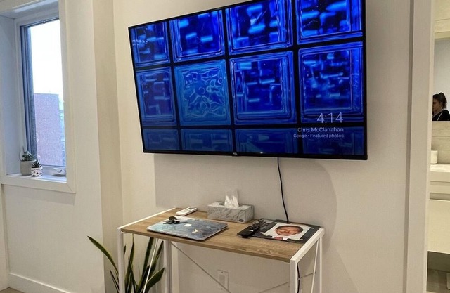 Modern, quiet and close to everything!