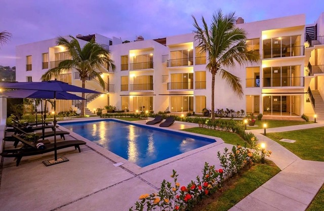 Modern & Spacious Manzanillo Apartment near all shops