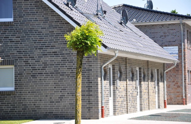 Modern spacious terraced house in the holiday home park Papenburg for 2 people