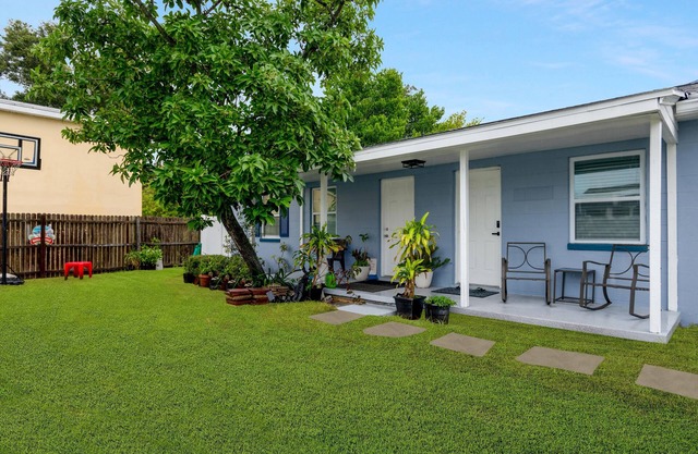 Modern Studio in the Heart of the City – Newly Updated