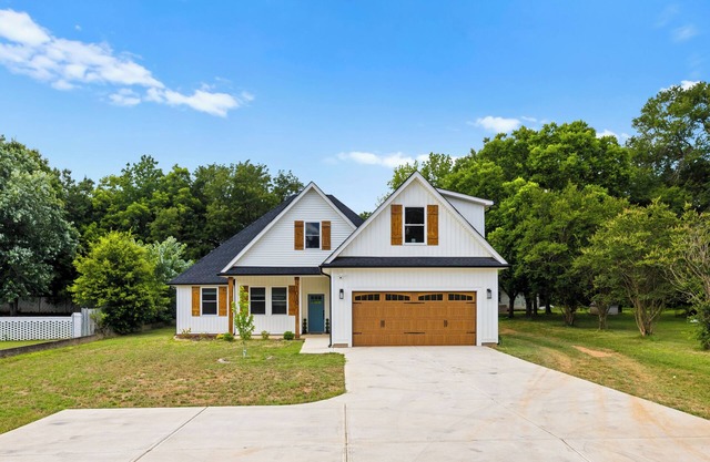 Modern Upscale 3BR in Mt Holly/PETS WELCOME