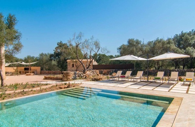 Modern villa in the centre of the island.