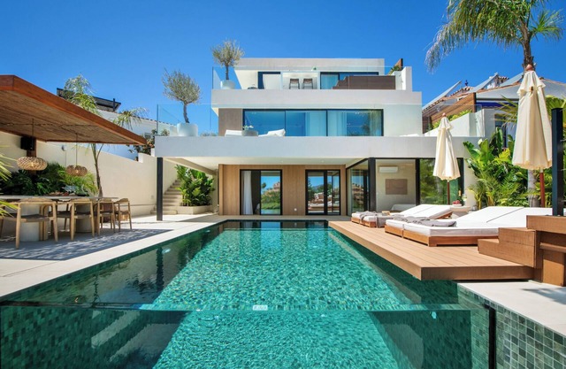 Modern Villa with Stunning Sea and Mountain View