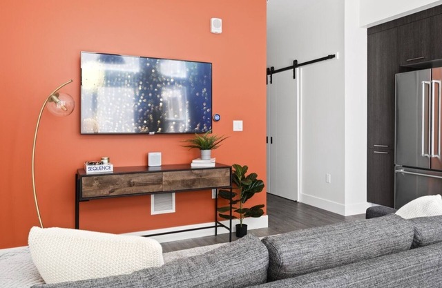 Mojave Lifestyle Modern Studio | Espadín LoHi