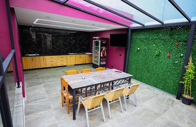 Mon Ami Boutique Hotel