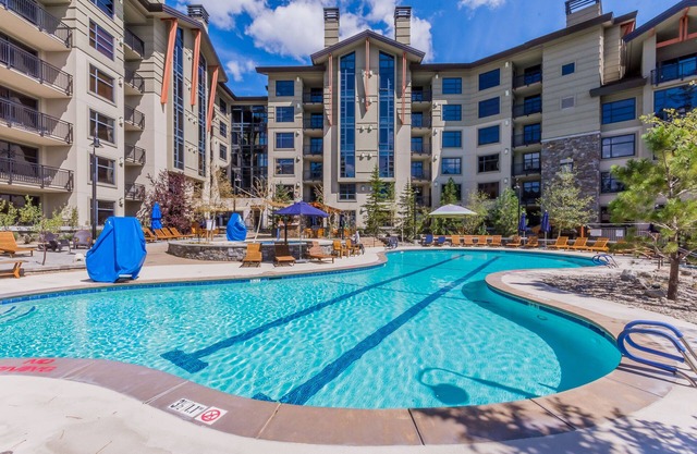 Monache End Unit with Stunning Views & Ski Locker (NEW RENOVATION)