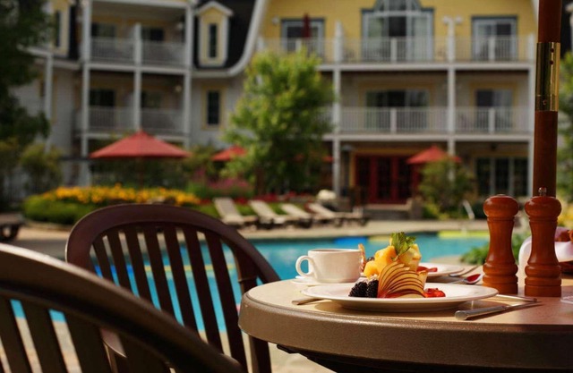 Mont-Tremblant - Château Beauvallon - Three Bedroom Suite-Free resort shuttle!