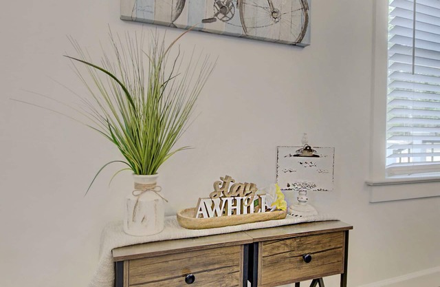 Monthly discount- beautiful house, Gloucester VA