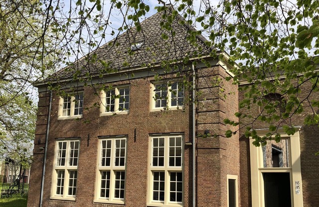 Monumental villa by the forest near Haarlem and beach
