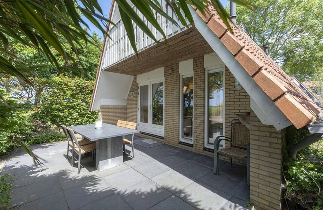 Mooi Vrijstaand Vakantiehuis in Burgerbrug, op 4 km van de Kust van Badplaats Petten