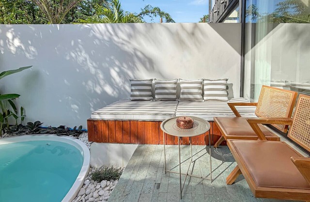 Moon Studio - Private Pool Loft Canggu