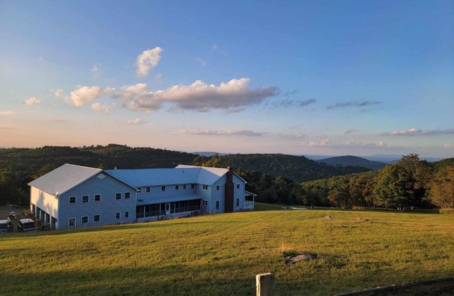 Moonlight Manor Bed & Breakfast