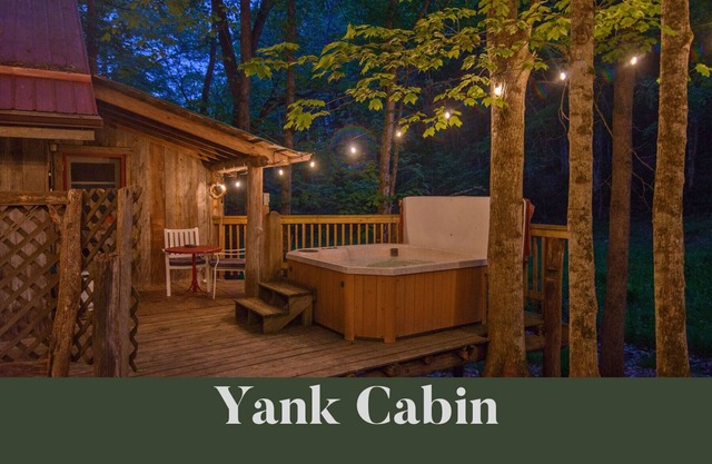 Moore House Inn & Cabins