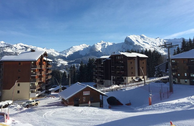 Morillon 1100 Ski resort. Property for sale. Enquiries welcome