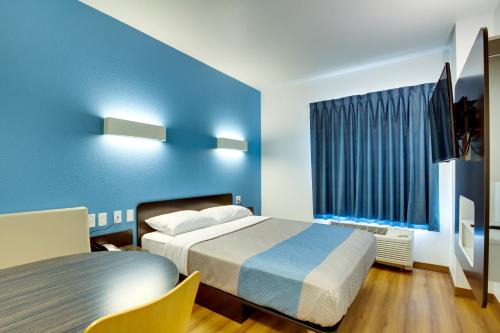 Motel 6 Poplar Bluff, MO