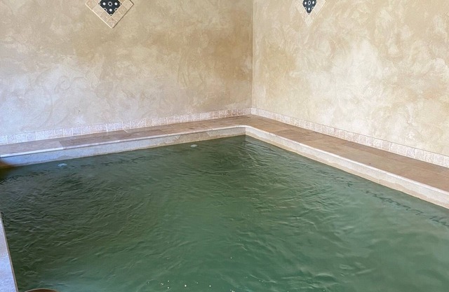 Moulin du 16ième Piscine Intérieure Chauffée