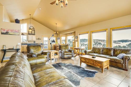 Mountain and Valley Views Fairplay Family Home!