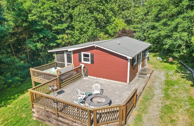 Mountain Escape Cottage