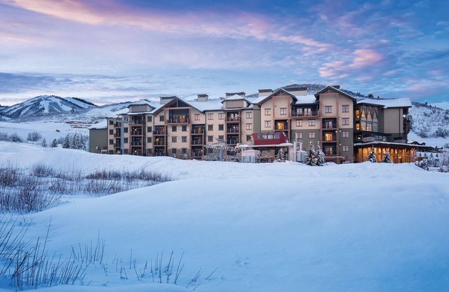 Mountain Escape: Spacious 2BR Suite in Park City
