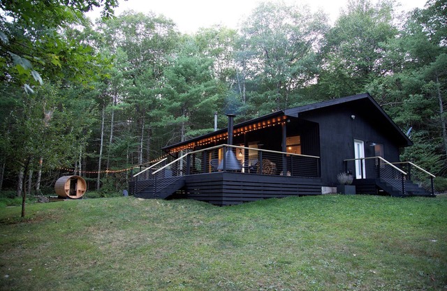 Mountain Laurel Cabin - Sauna, Pet Friendly, 5 Acres of Privacy