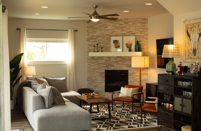 Mountain modern home in The Lakes with Hot Tub, 10 minutes from Downtown Bozeman