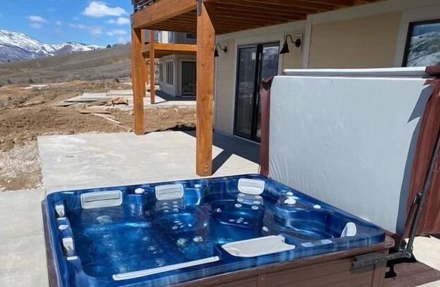 Mountain retreat - close to 3 ski resorts!