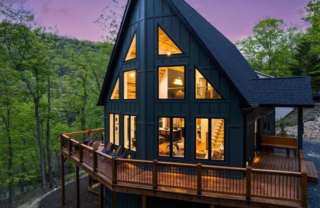 Mountain Retreat Haven-Hot Tub-Game Room
