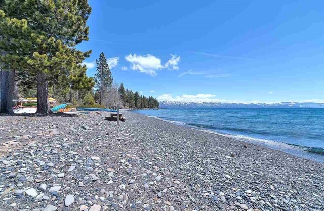 Mountain Song: 1 BR, 1.5 BA Townhouse in Carnelian Bay, Sleeps 4