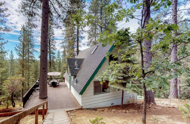 Mountain-view, dog-friendly A-frame cabin with pool & forest-view deck