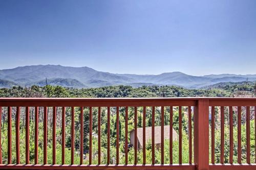 Mountain-View Gatlinburg Cabin with Private Hot Tub!