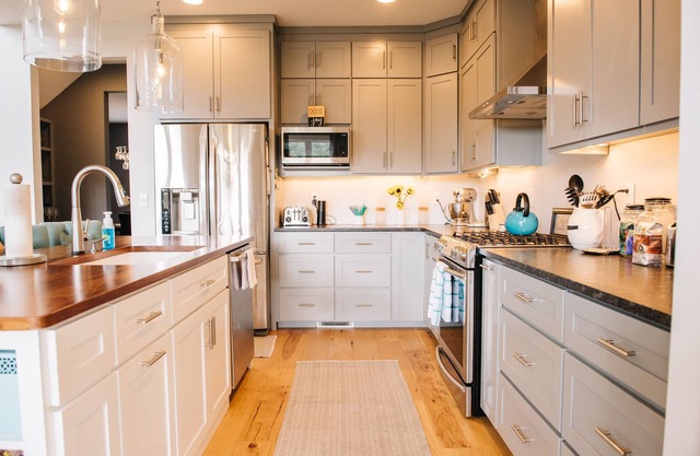 Mountain View Retreat - Plenty of Space and Extras